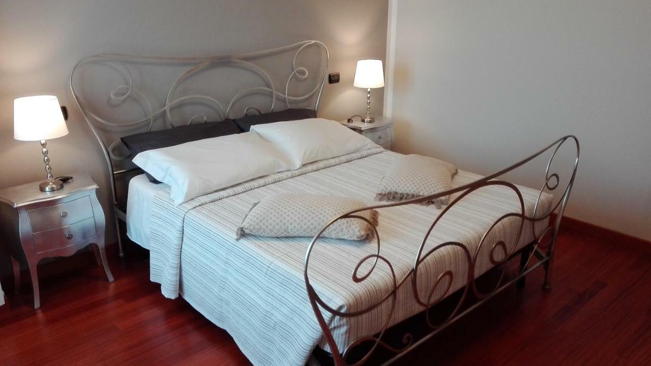 Camera Con Vista Este Apartment Екстериор снимка