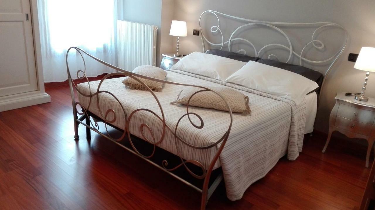 Camera Con Vista Este Apartment Екстериор снимка